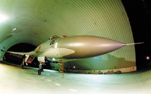  中国空军装备空射诱饵弹,空之律者平民最强装备搭配？